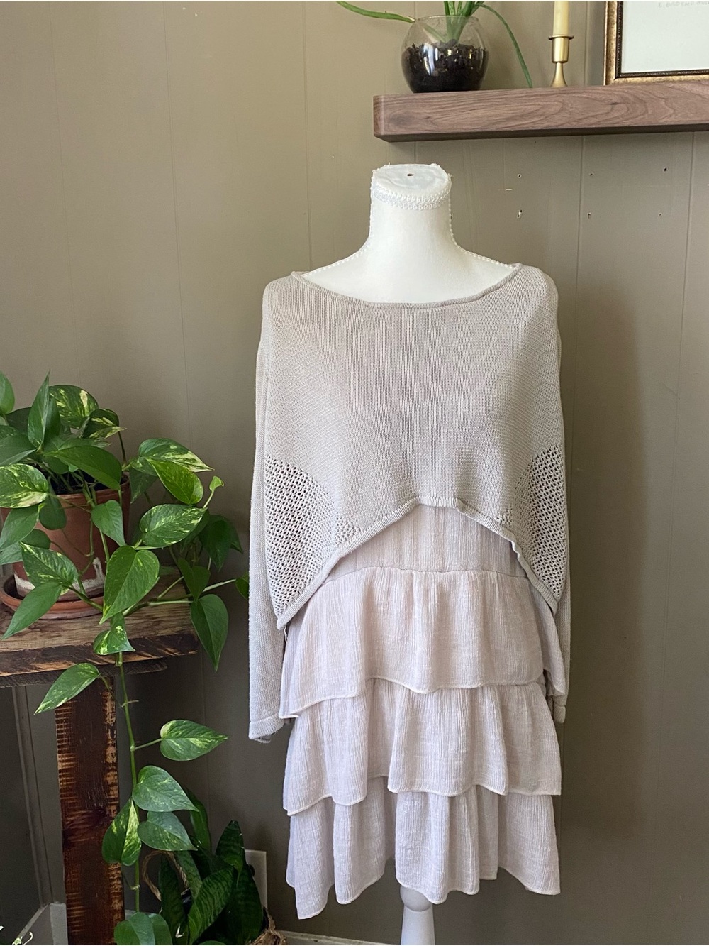 Selfie Couture by Trendolog dress in cream grey taupe